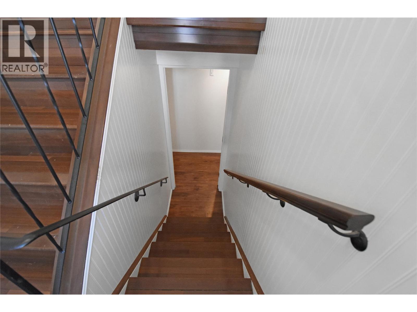 508 16th Ave S, Cranbrook, British Columbia  V1C 2Z9 - Photo 27 - 10400866
