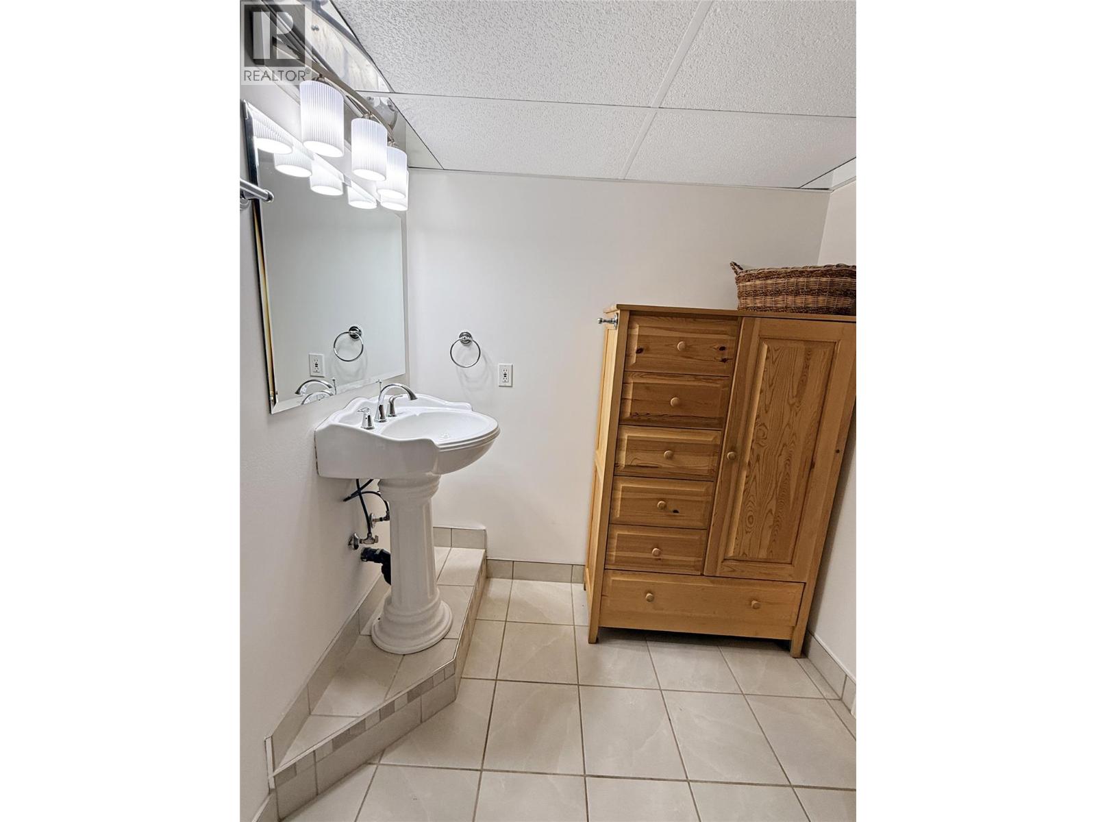 508 16th Ave S, Cranbrook, British Columbia  V1C 2Z9 - Photo 37 - 10400866
