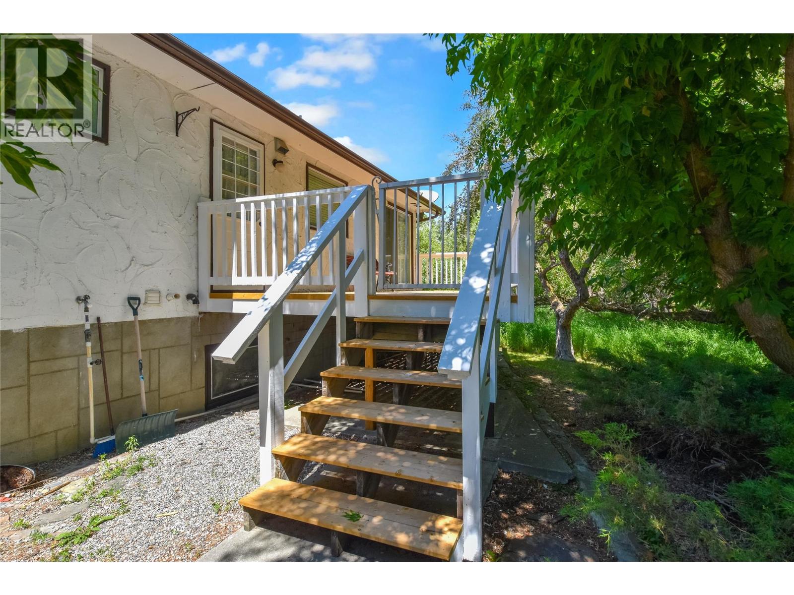 508 16th Ave S, Cranbrook, British Columbia  V1C 2Z9 - Photo 38 - 10400866