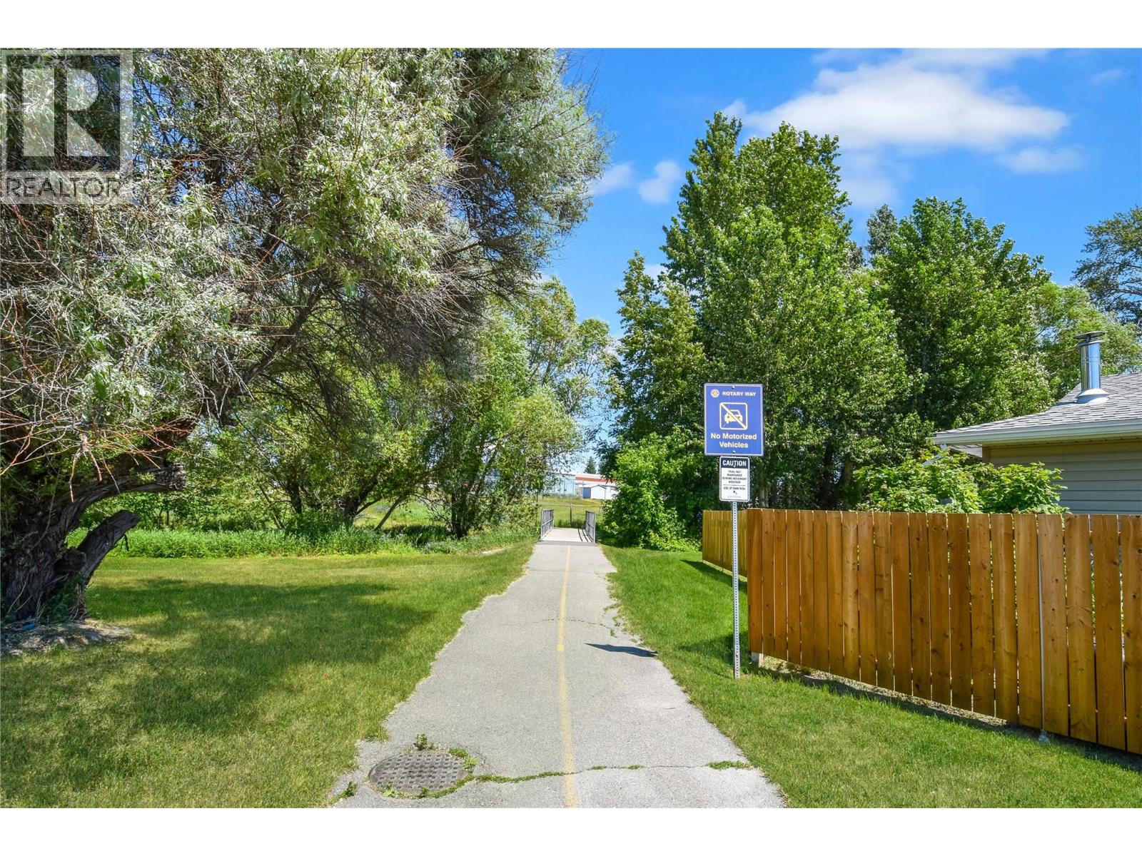 508 16th Ave S, Cranbrook, British Columbia  V1C 2Z9 - Photo 45 - 10400866