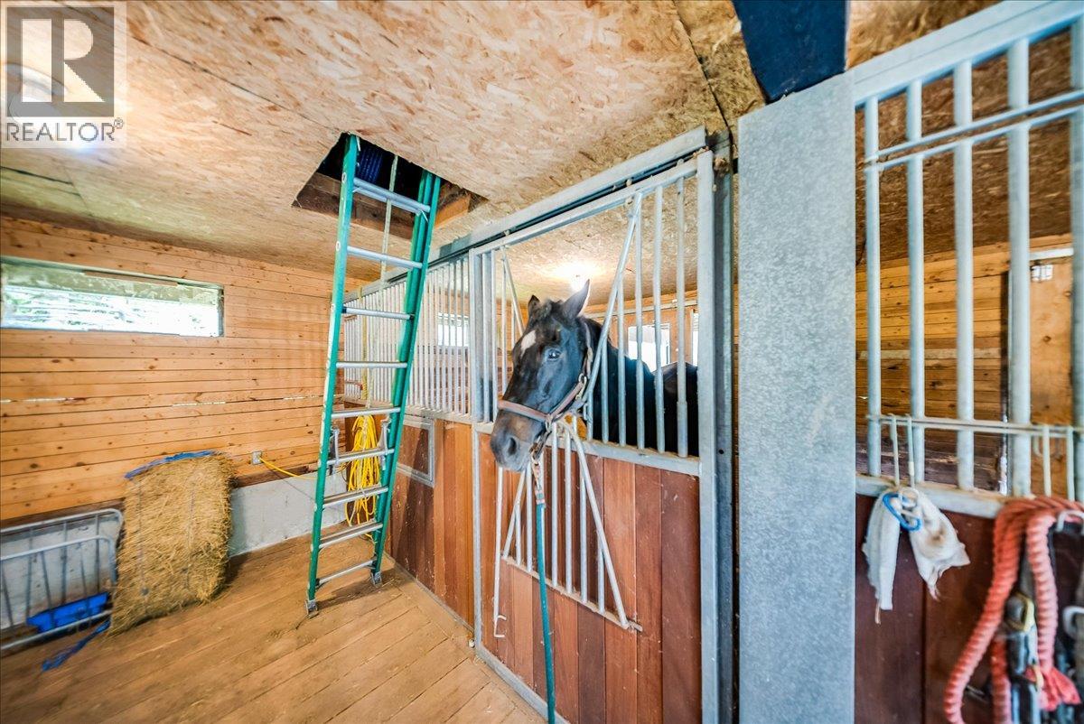 2961 Happy Valley Road, Rossland, British Columbia  V0G 1Y0 - Photo 10 - 10400913