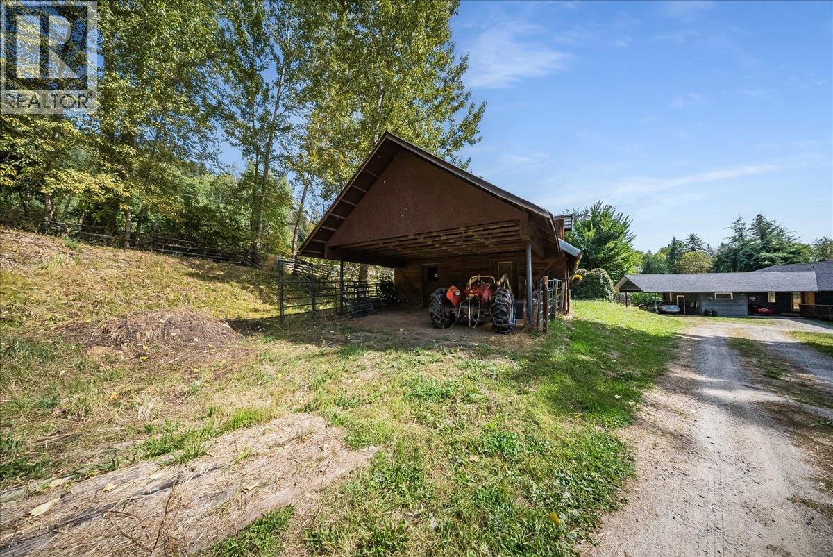 2961 Happy Valley Road, Rossland, British Columbia  V0G 1Y0 - Photo 14 - 10400913