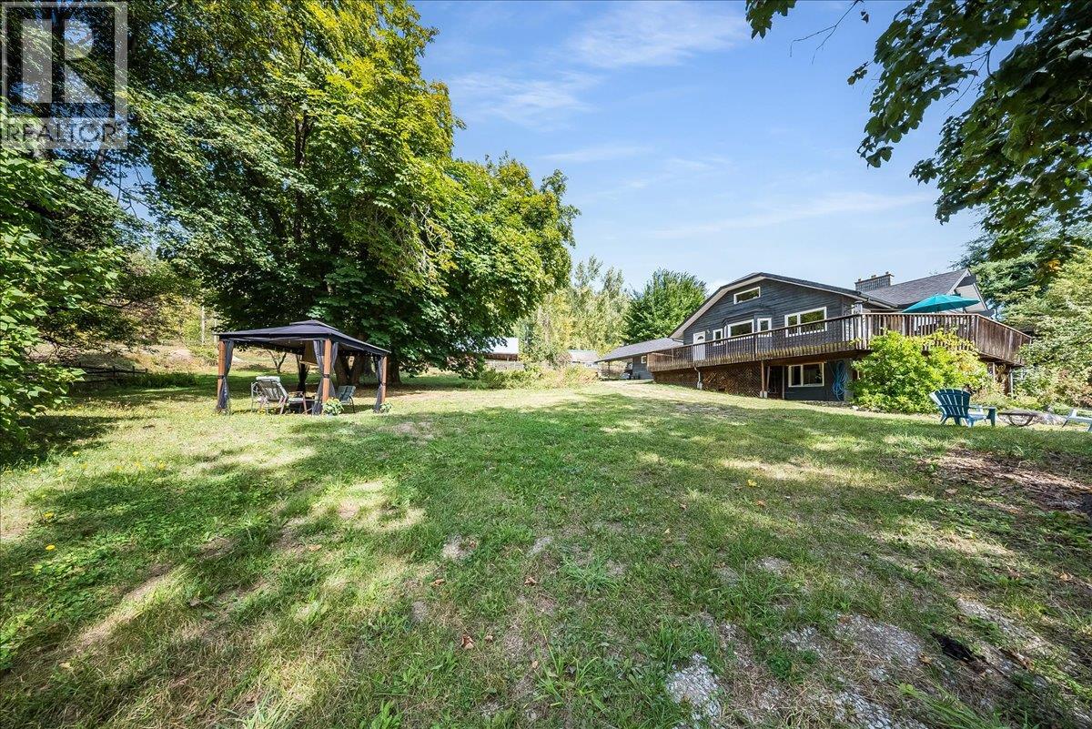 2961 Happy Valley Road, Rossland, British Columbia  V0G 1Y0 - Photo 16 - 10400913