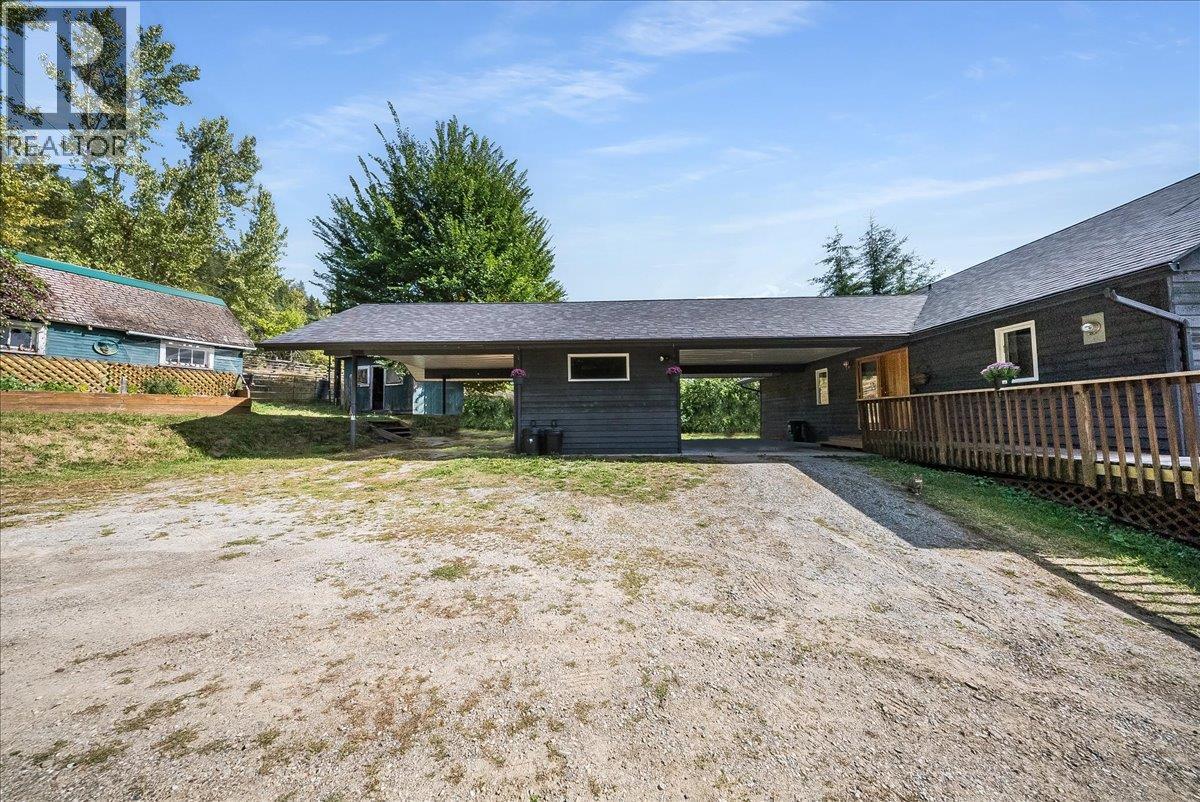 2961 Happy Valley Road, Rossland, British Columbia  V0G 1Y0 - Photo 17 - 10400913