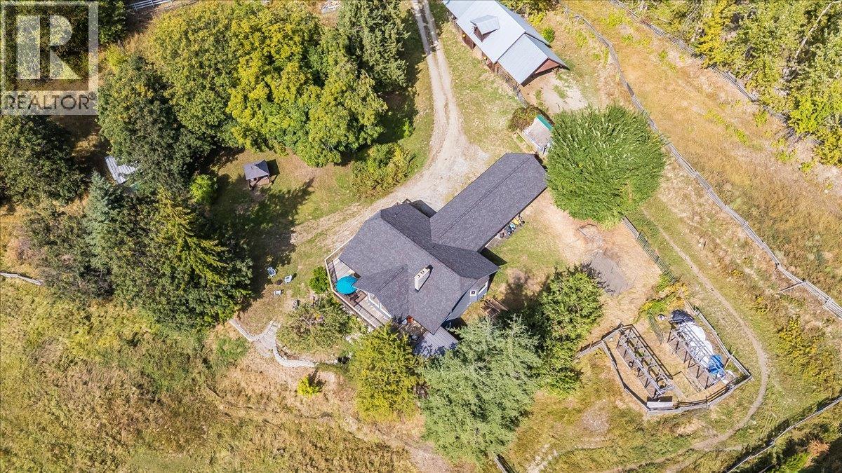 2961 Happy Valley Road, Rossland, British Columbia  V0G 1Y0 - Photo 2 - 10400913