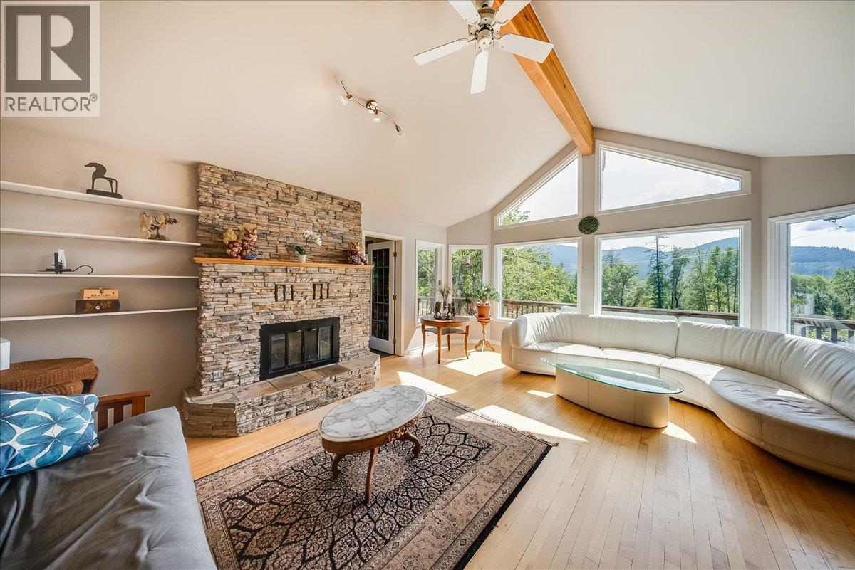 2961 Happy Valley Road, Rossland, British Columbia  V0G 1Y0 - Photo 25 - 10400913