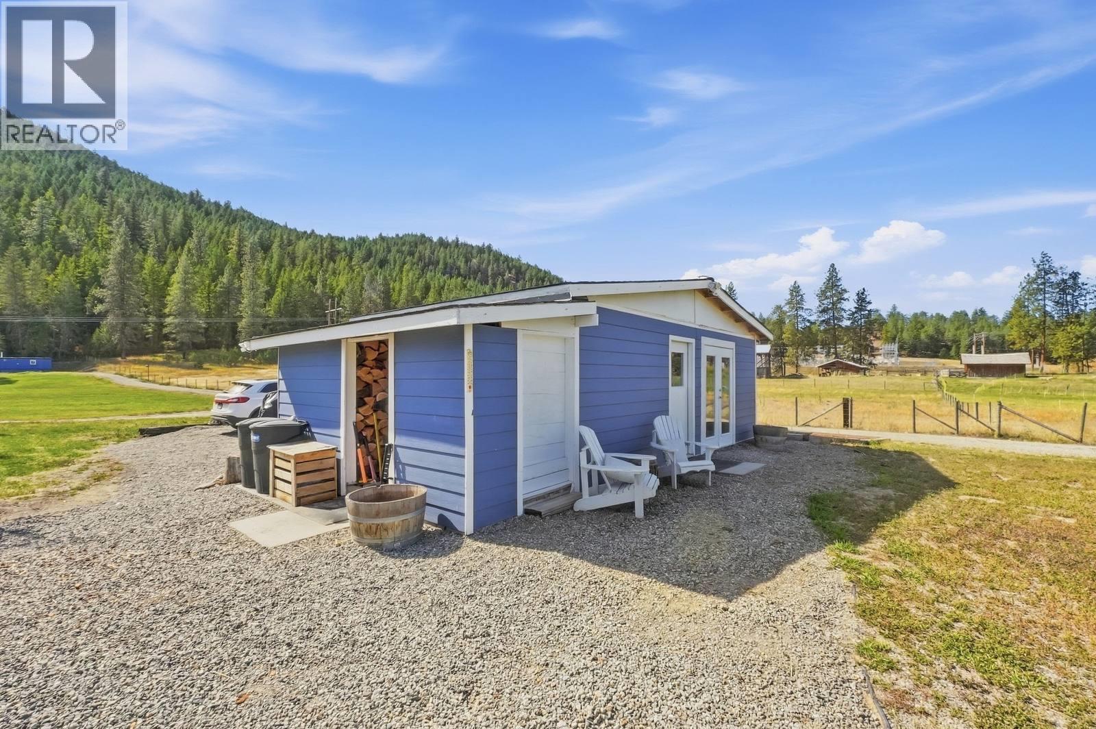 3590 #3 Highway, Rock Creek, British Columbia  V0H 1Y0 - Photo 25 - 10400714