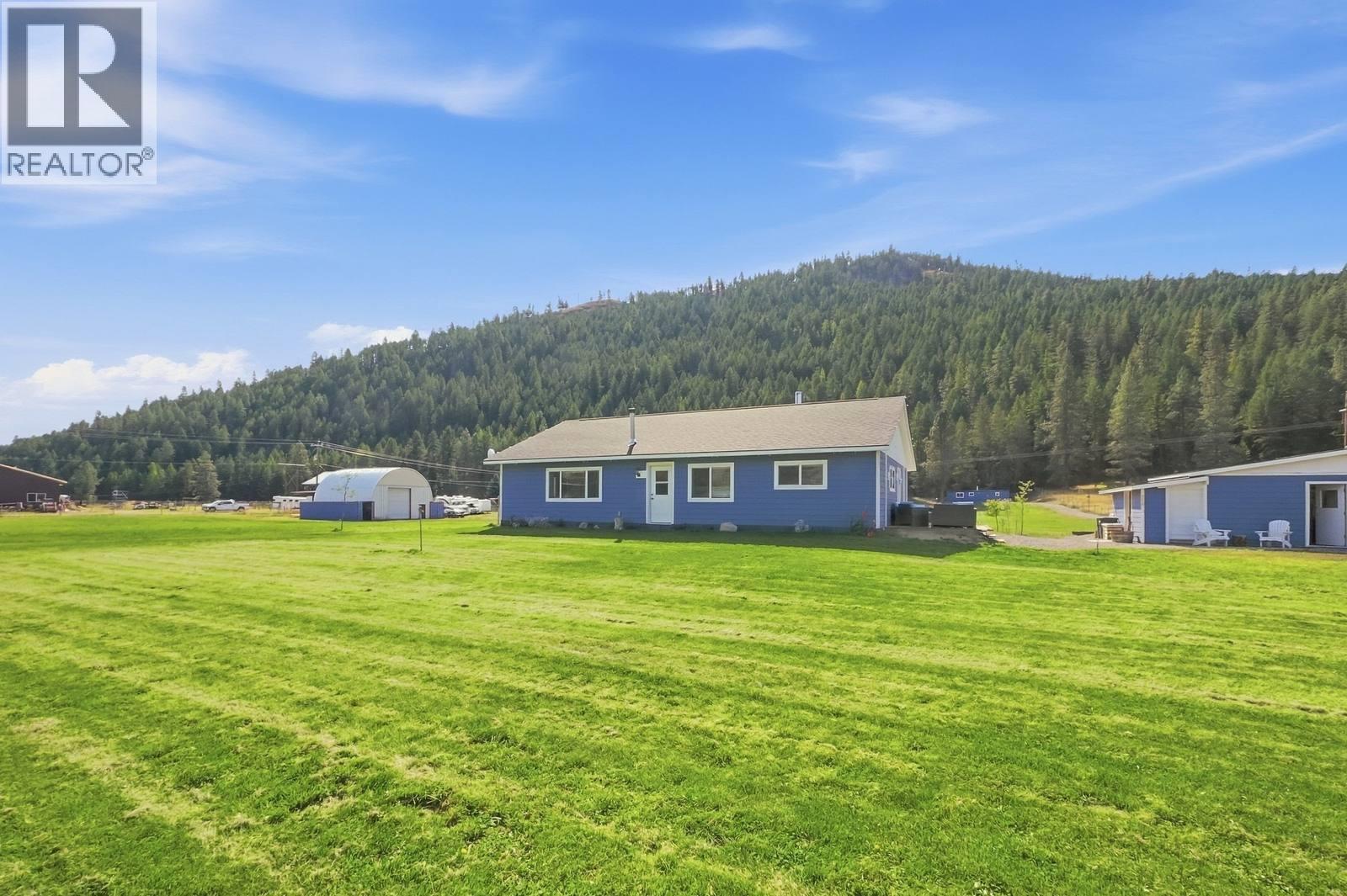 3590 #3 Highway, Rock Creek, British Columbia  V0H 1Y0 - Photo 4 - 10400714