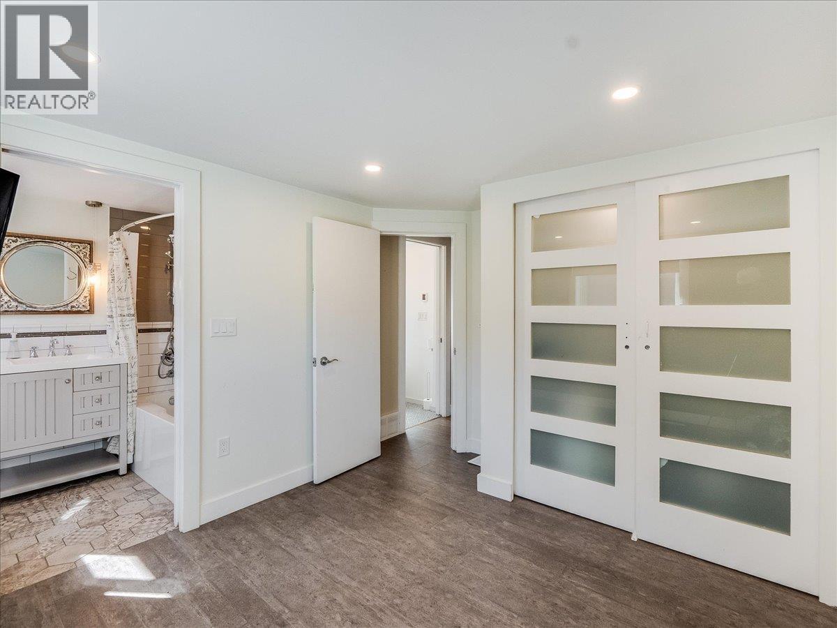 2243 First Avenue, Rossland, British Columbia  V0G 1Y0 - Photo 23 - 10401002