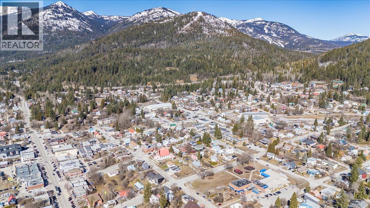 2243 First Avenue, Rossland, British Columbia  V0G 1Y0 - Photo 42 - 10401002
