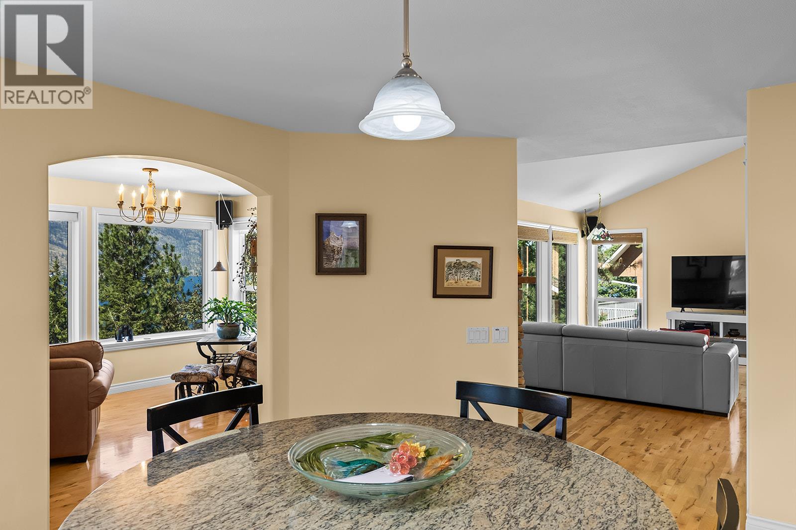 2620 Arthur Road, Kelowna, British Columbia  V1V 2B7 - Photo 22 - 10401000