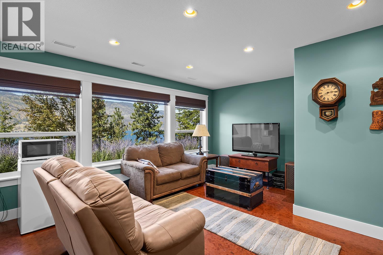 2620 Arthur Road, Kelowna, British Columbia  V1V 2B7 - Photo 47 - 10401000
