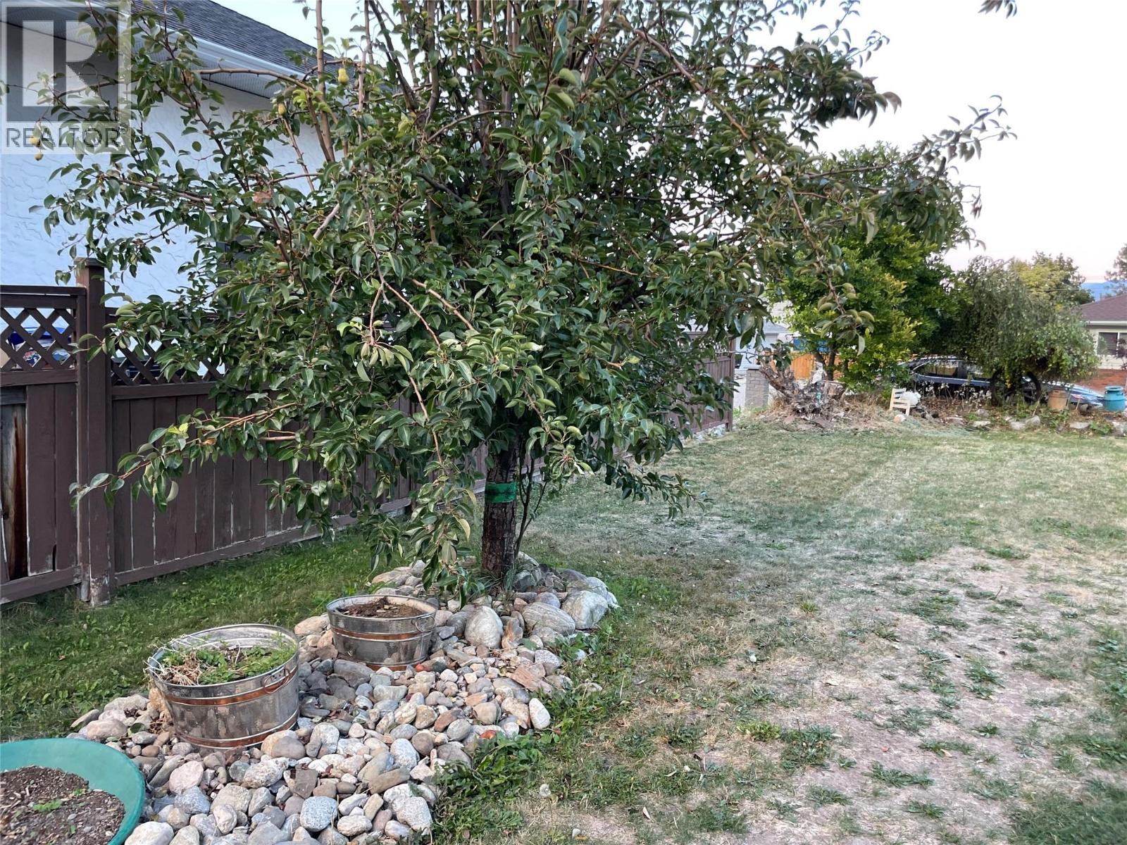 6034 Garraway Place, Peachland, British Columbia  V0H 1X4 - Photo 28 - 10400943