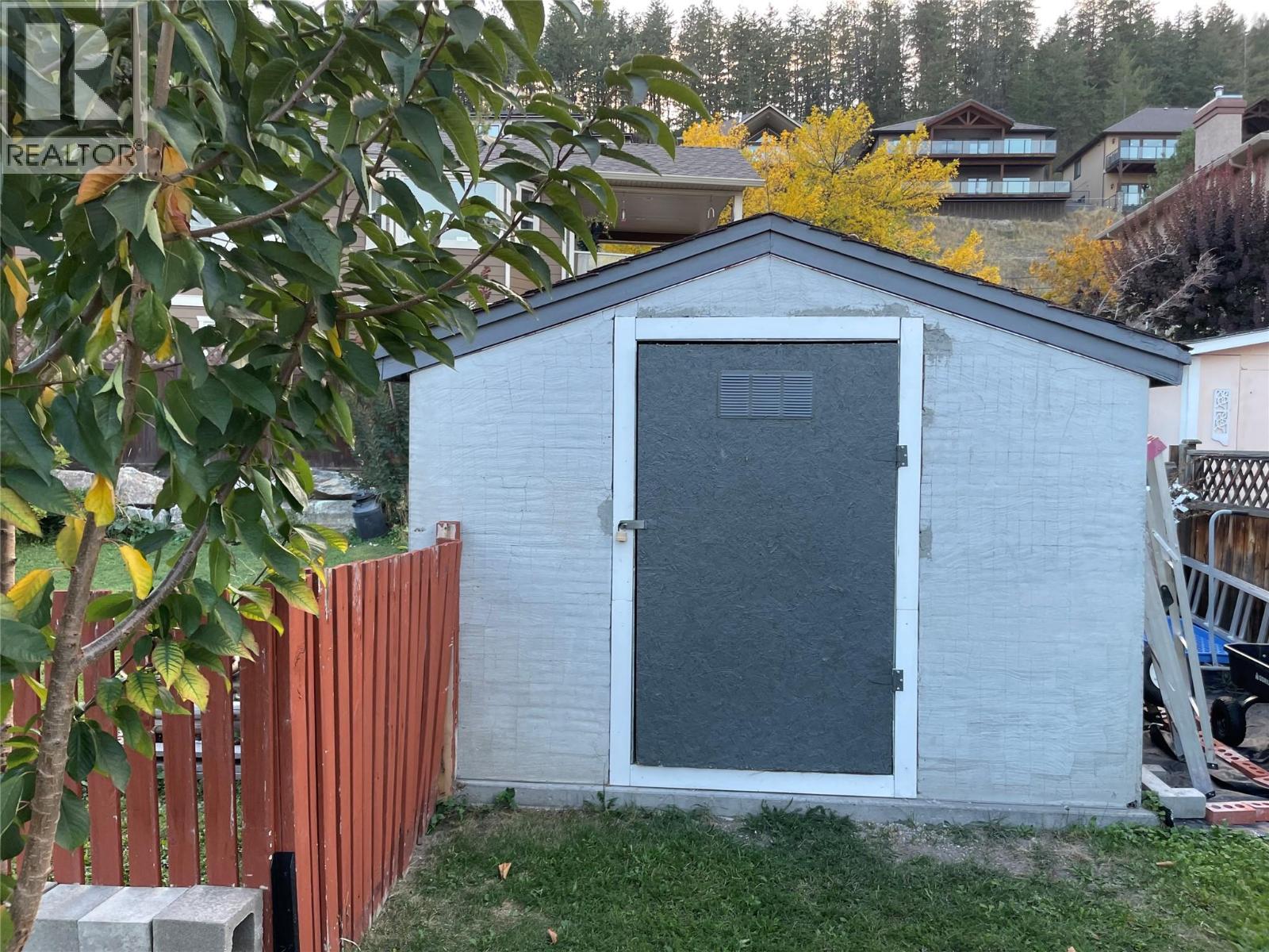 6034 Garraway Place, Peachland, British Columbia  V0H 1X4 - Photo 30 - 10400943