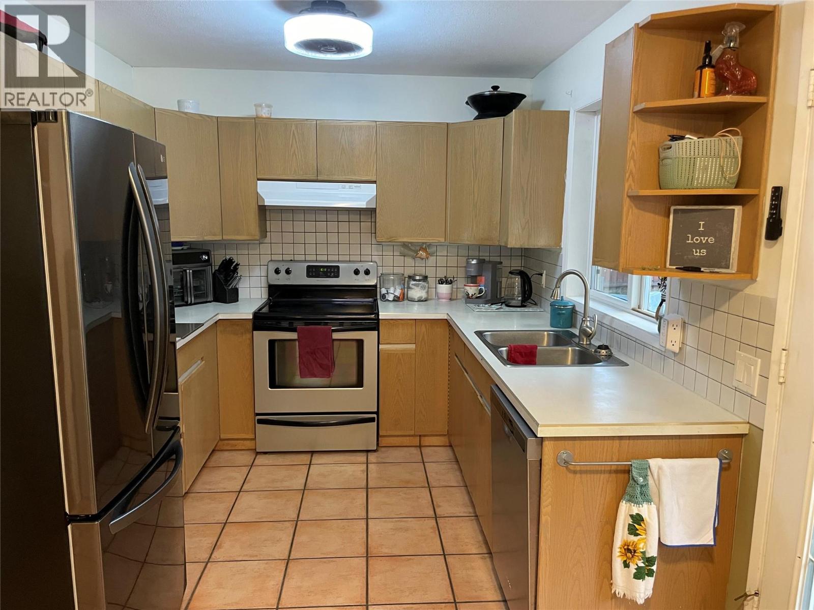 6034 Garraway Place, Peachland, British Columbia  V0H 1X4 - Photo 35 - 10400943