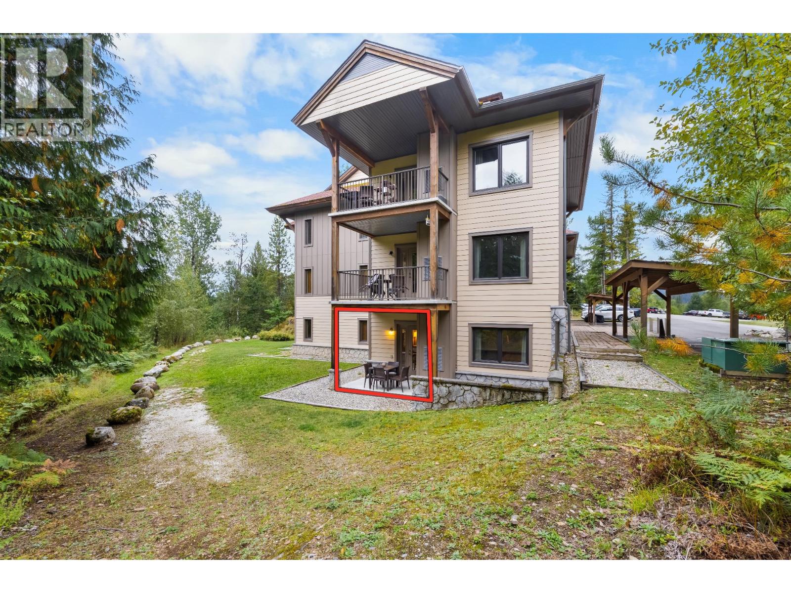 16310 Woolgar Road Unit# 216, Crawford Bay, British Columbia  V0B 1E0 - Photo 2 - 10400888