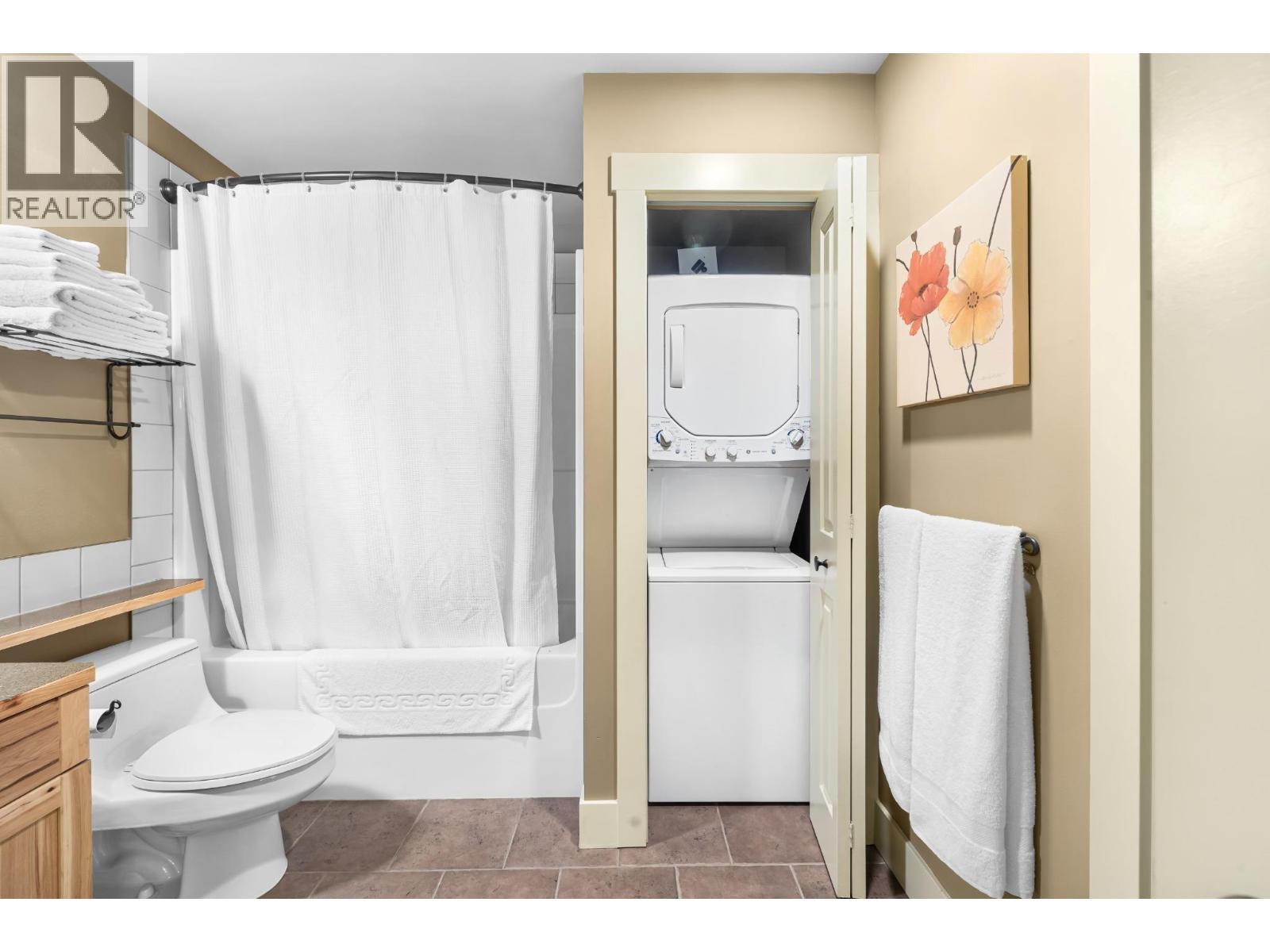 16310 Woolgar Road Unit# 216, Crawford Bay, British Columbia  V0B 1E0 - Photo 22 - 10400888