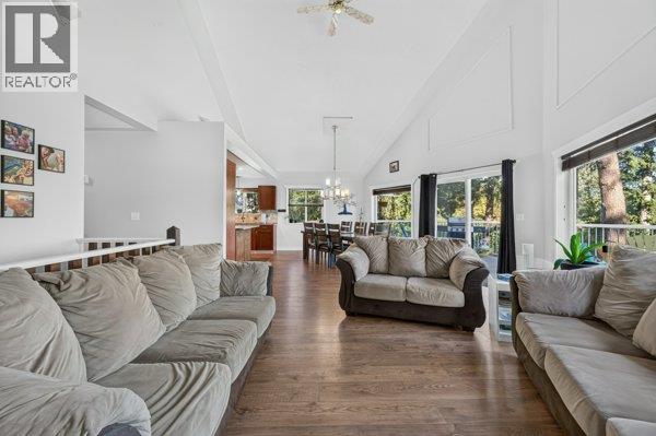 996 Arras Road, Sorrento, British Columbia  V0E 2W1 - Photo 15 - 10401013