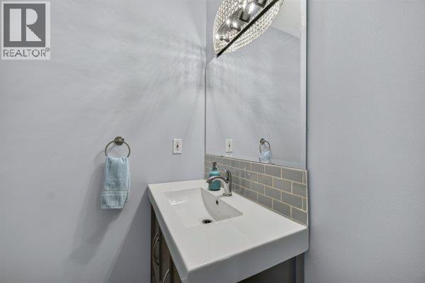 996 Arras Road, Sorrento, British Columbia  V0E 2W1 - Photo 33 - 10401013