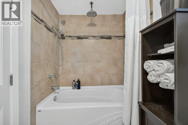 996 Arras Road, Sorrento, British Columbia  V0E 2W1 - Photo 37 - 10401013