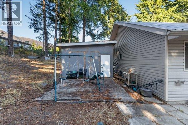 996 Arras Road, Sorrento, British Columbia  V0E 2W1 - Photo 66 - 10401013
