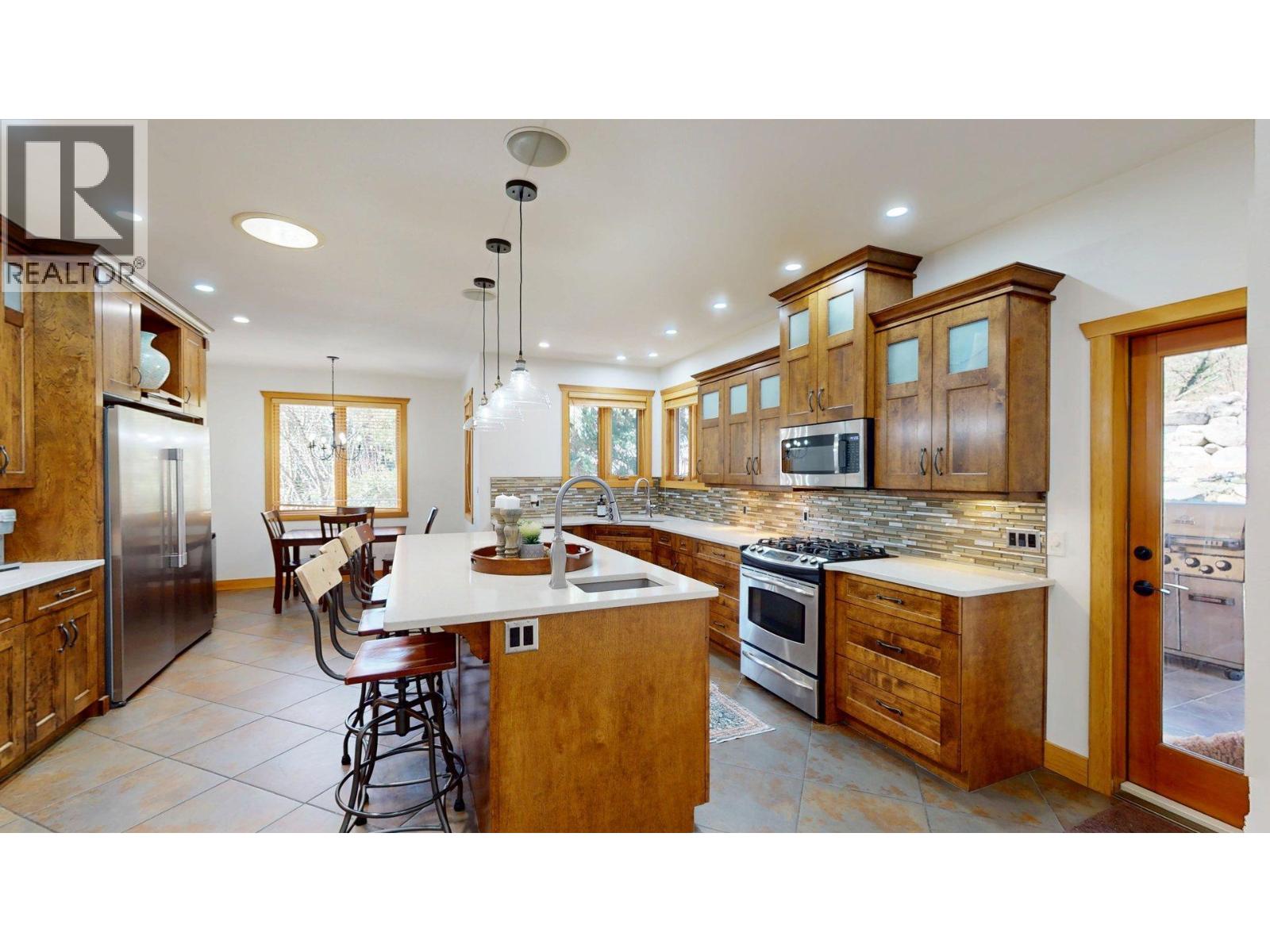 2455 Colin Crescent, Trail, British Columbia  V1R 4T4 - Photo 14 - 10400751