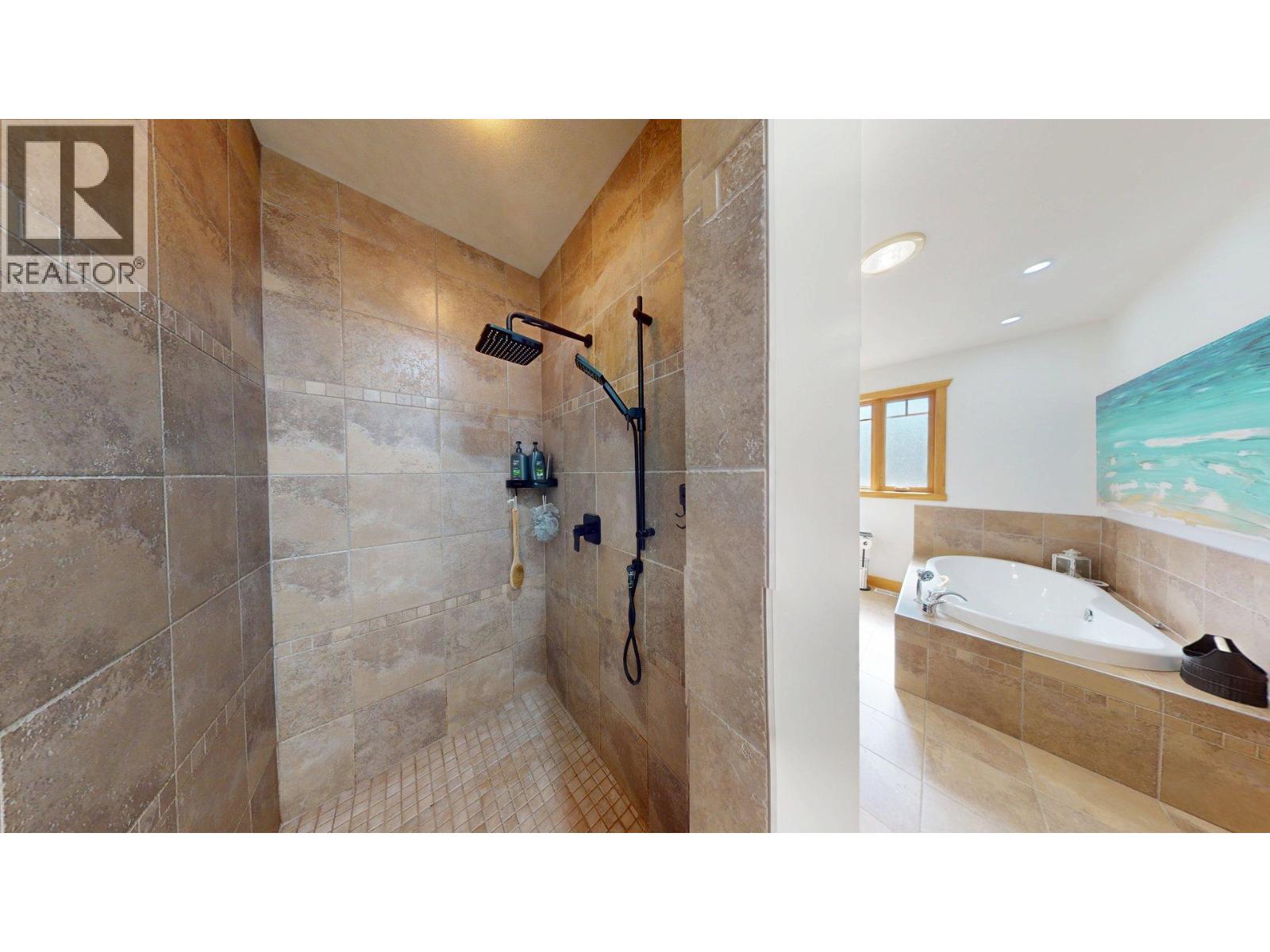 2455 Colin Crescent, Trail, British Columbia  V1R 4T4 - Photo 29 - 10400751