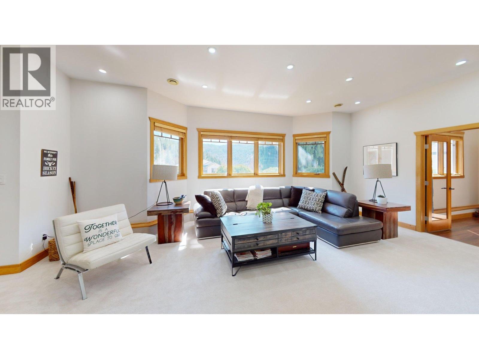 2455 Colin Crescent, Trail, British Columbia  V1R 4T4 - Photo 42 - 10400751