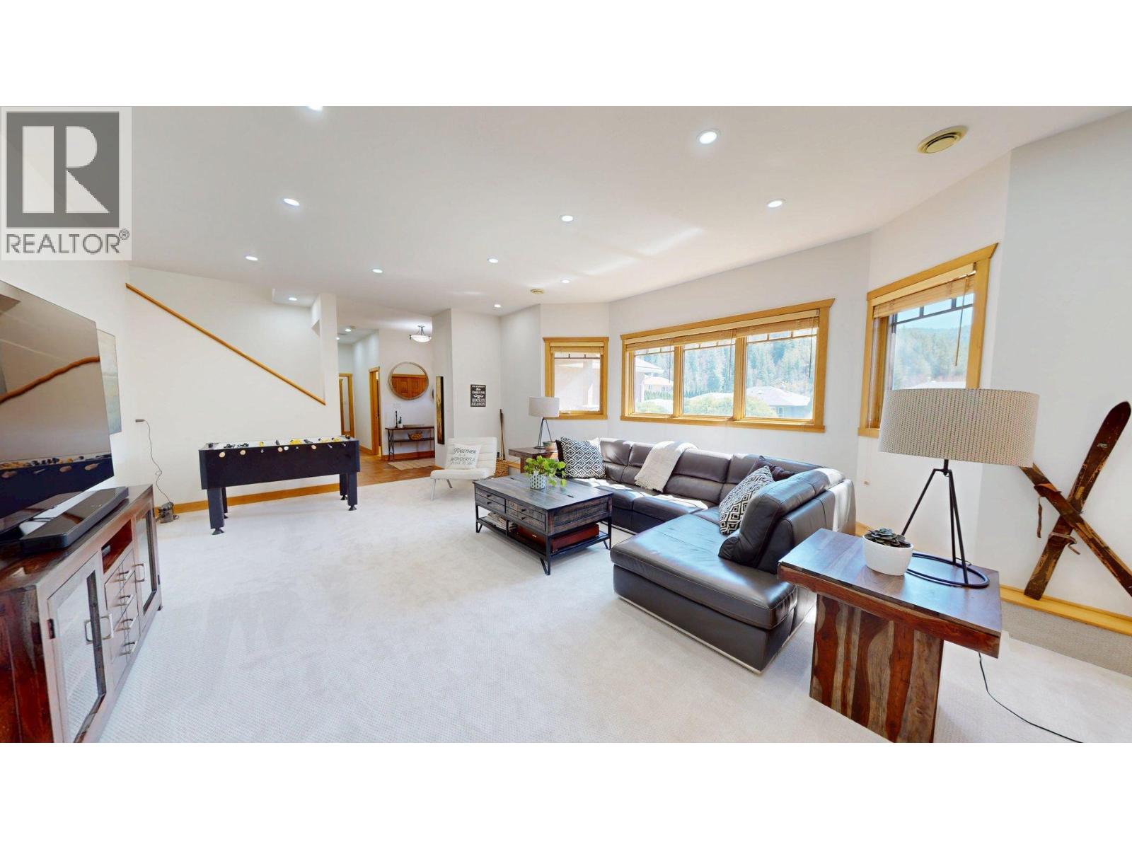 2455 Colin Crescent, Trail, British Columbia  V1R 4T4 - Photo 44 - 10400751