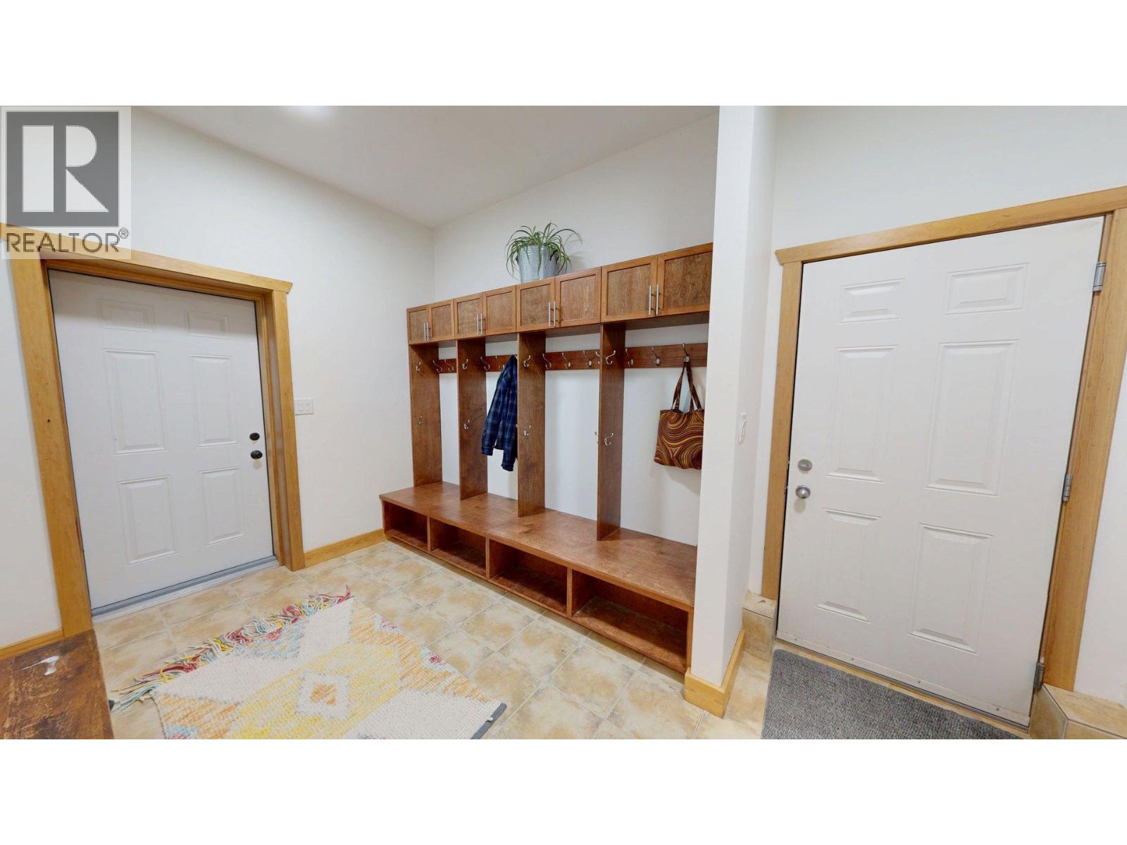 2455 Colin Crescent, Trail, British Columbia  V1R 4T4 - Photo 47 - 10400751