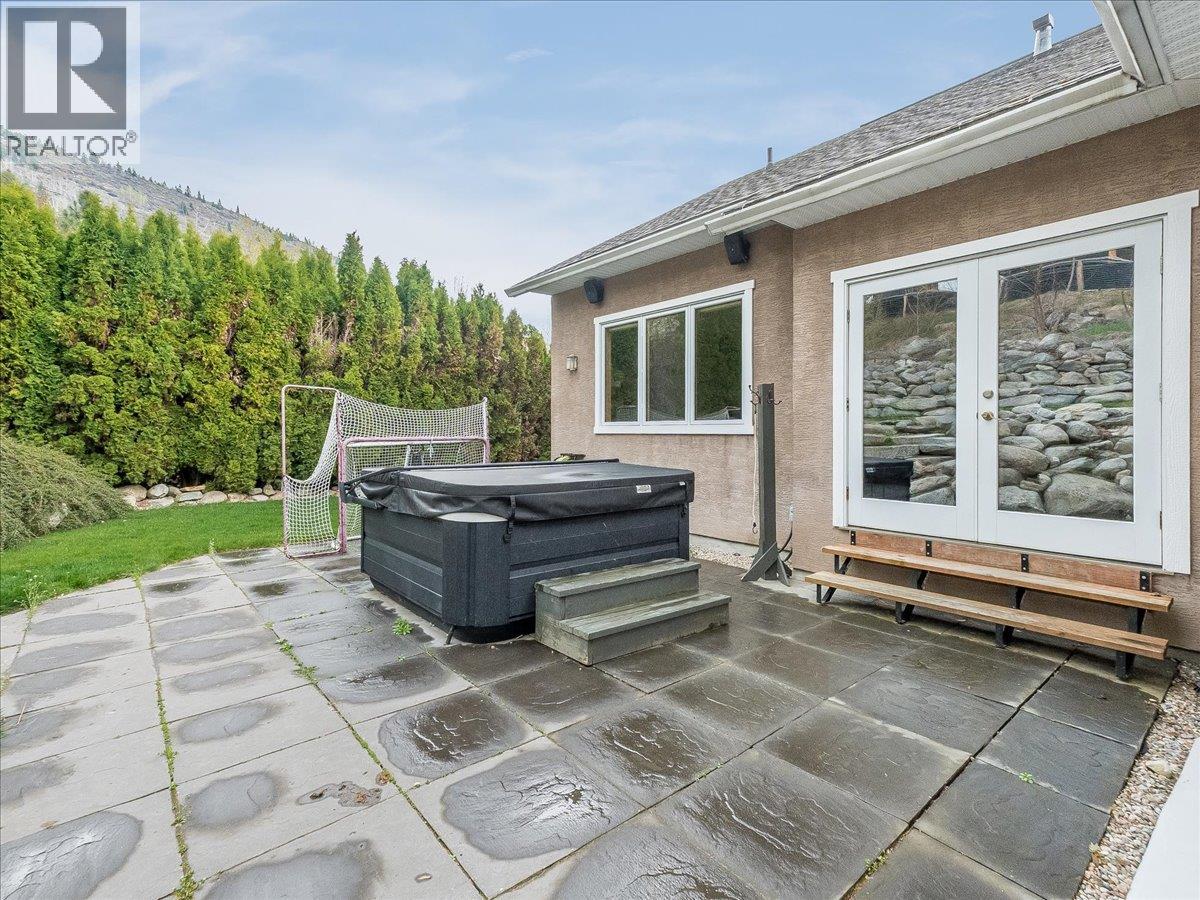 2455 Colin Crescent, Trail, British Columbia  V1R 4T4 - Photo 54 - 10400751