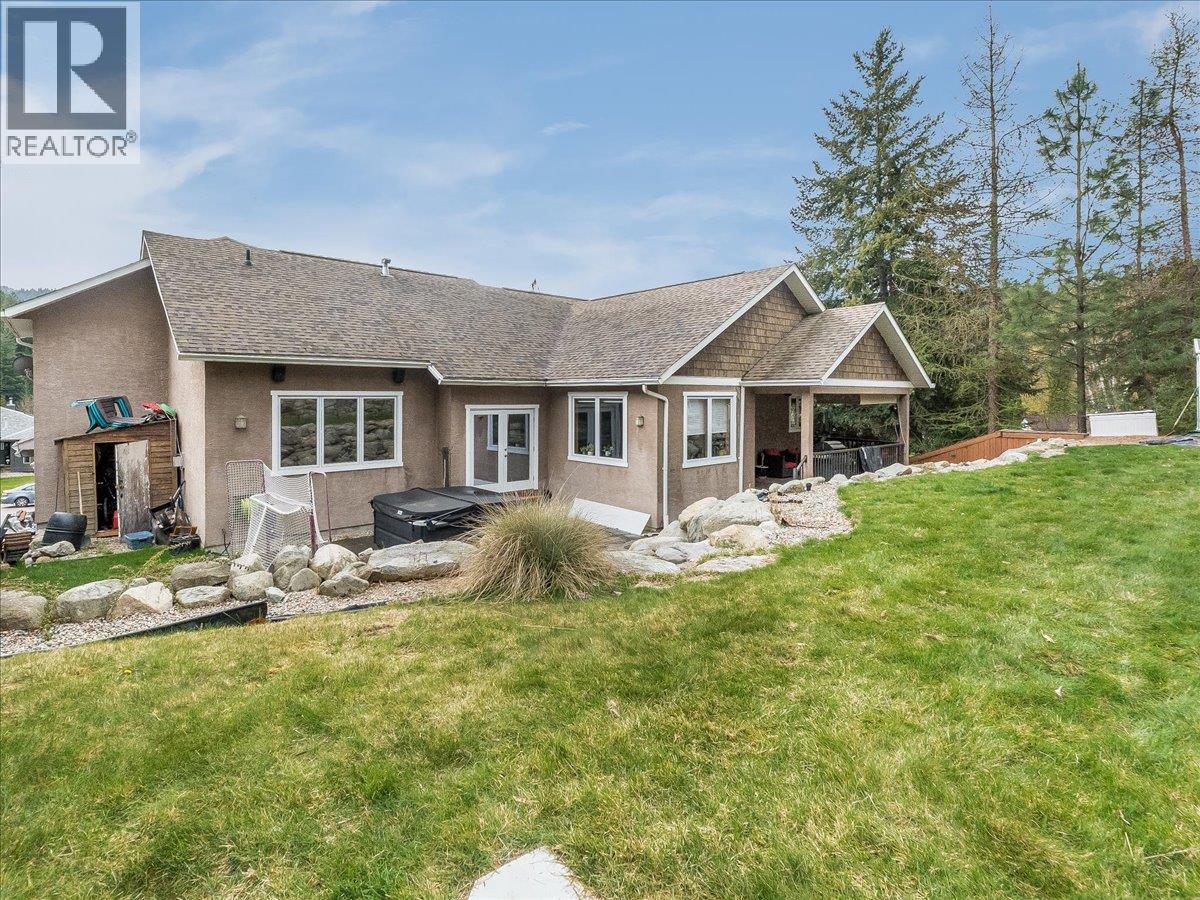 2455 Colin Crescent, Trail, British Columbia  V1R 4T4 - Photo 61 - 10400751