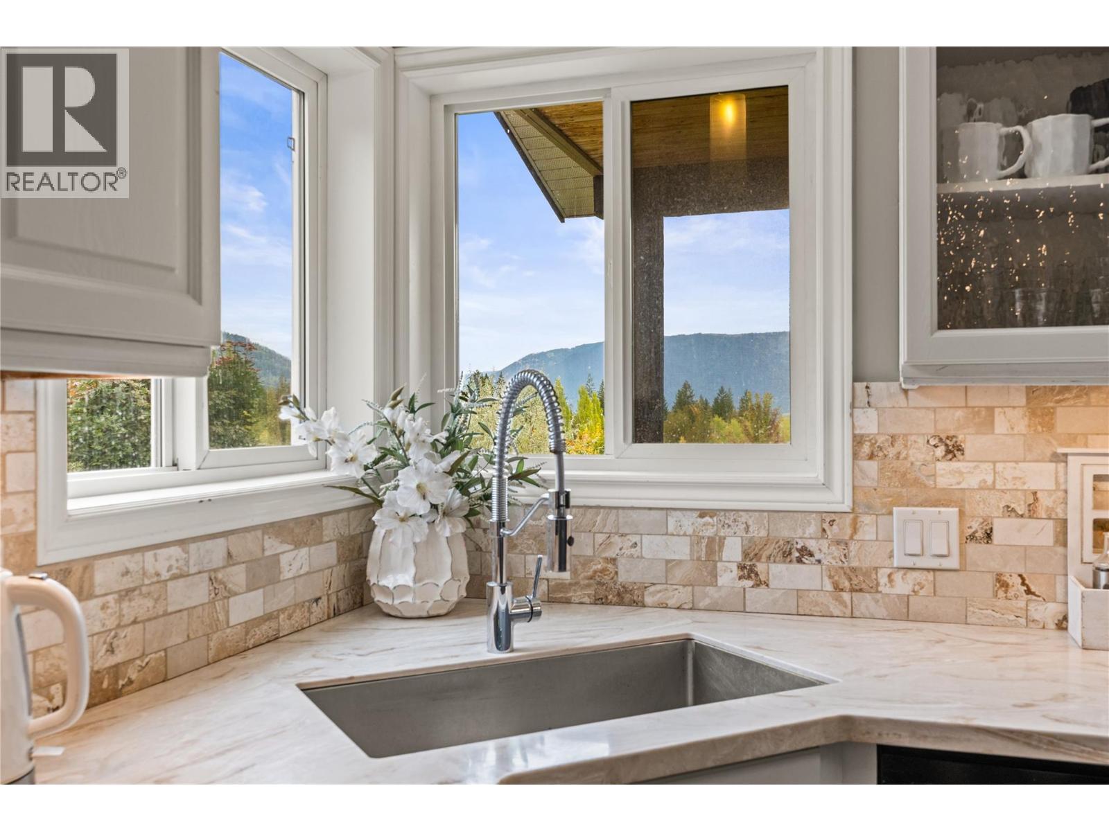 5089a Cedar Hill Road, Falkland, British Columbia  V0E 1W0 - Photo 21 - 10400054