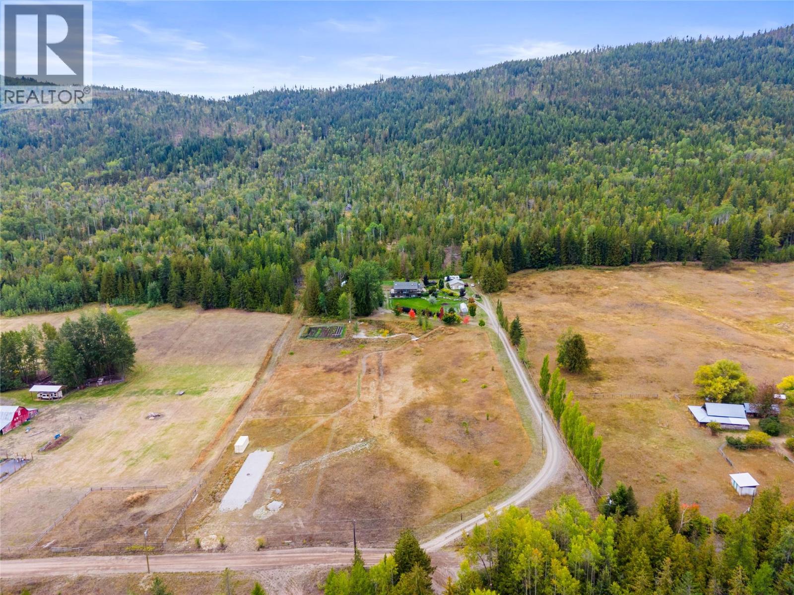 5089a Cedar Hill Road, Falkland, British Columbia  V0E 1W0 - Photo 4 - 10400054