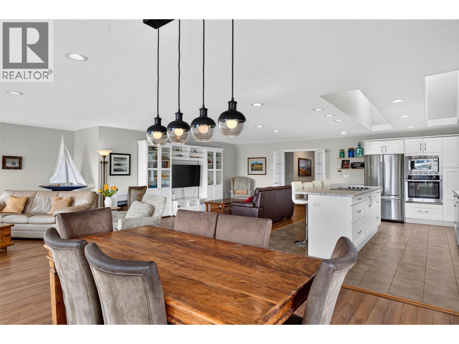998 Manhattan Drive, Kelowna, British Columbia  V1Y 1H5 - Photo 24 - 10401048