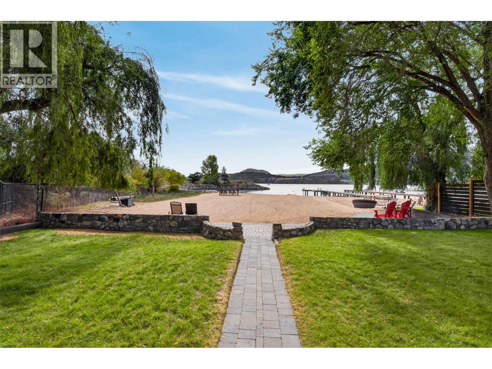 998 Manhattan Drive, Kelowna, British Columbia  V1Y 1H5 - Photo 4 - 10401048