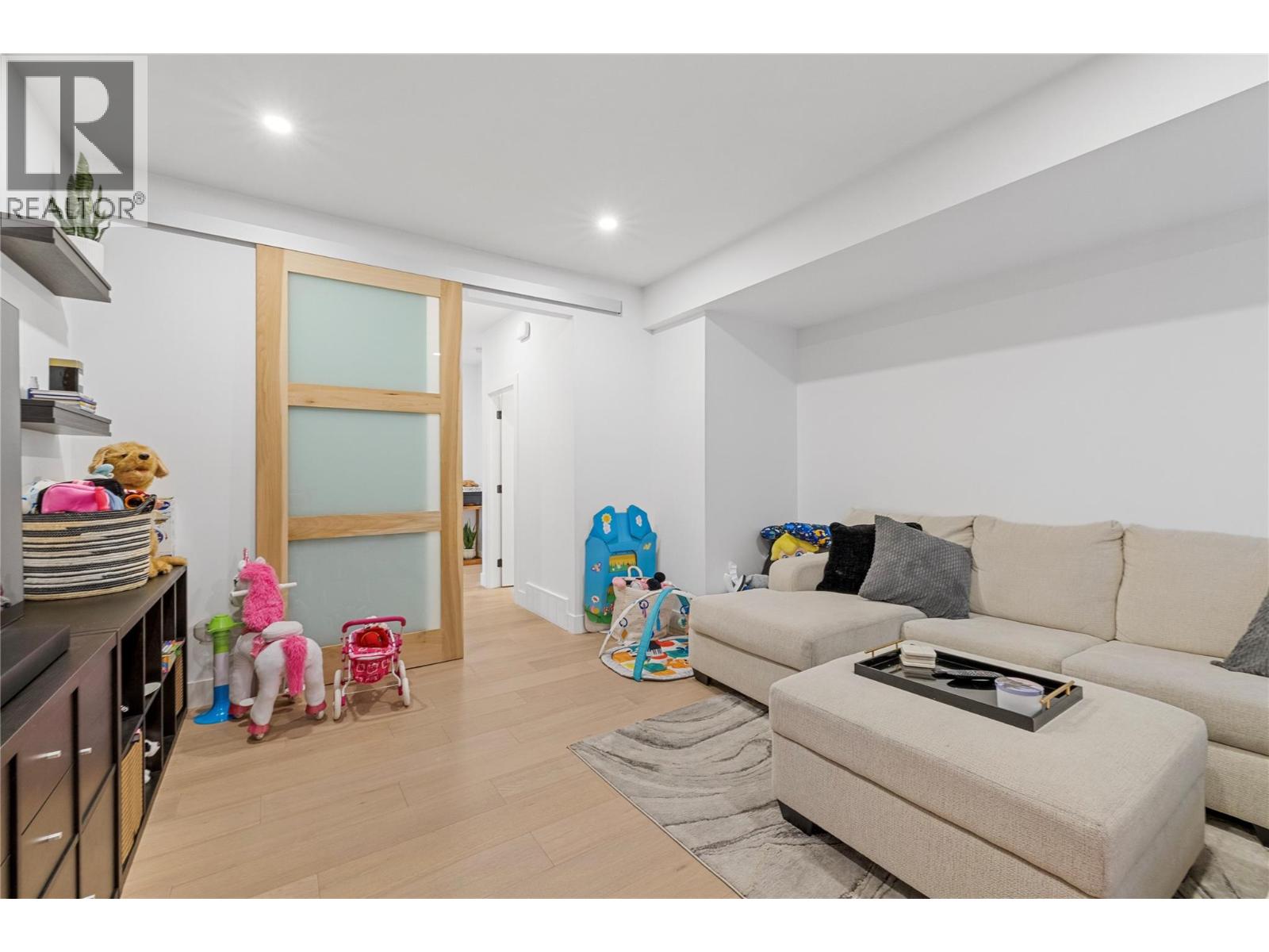 389 Moubray Road, Kelowna, British Columbia  V1V 1R4 - Photo 27 - 10400954