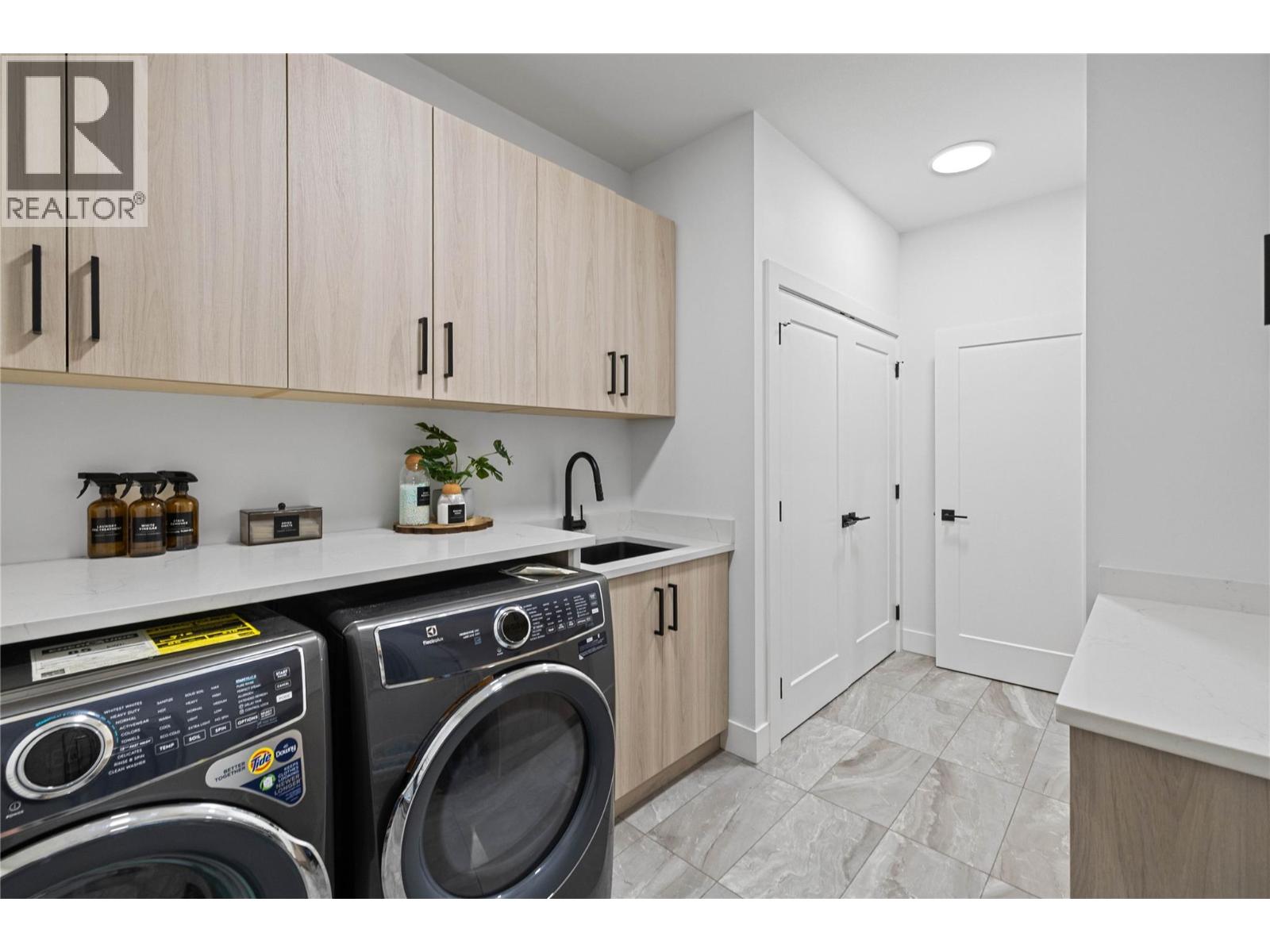 389 Moubray Road, Kelowna, British Columbia  V1V 1R4 - Photo 45 - 10400954