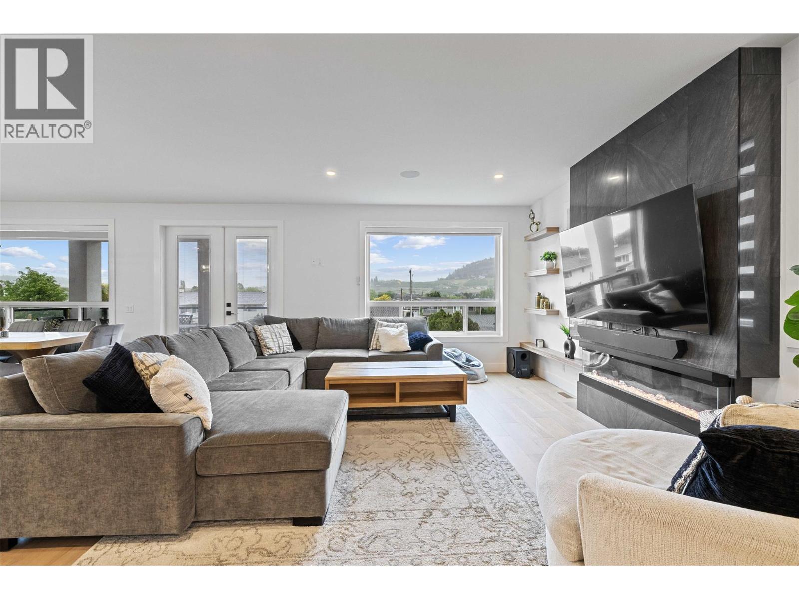 389 Moubray Road, Kelowna, British Columbia  V1V 1R4 - Photo 5 - 10400954