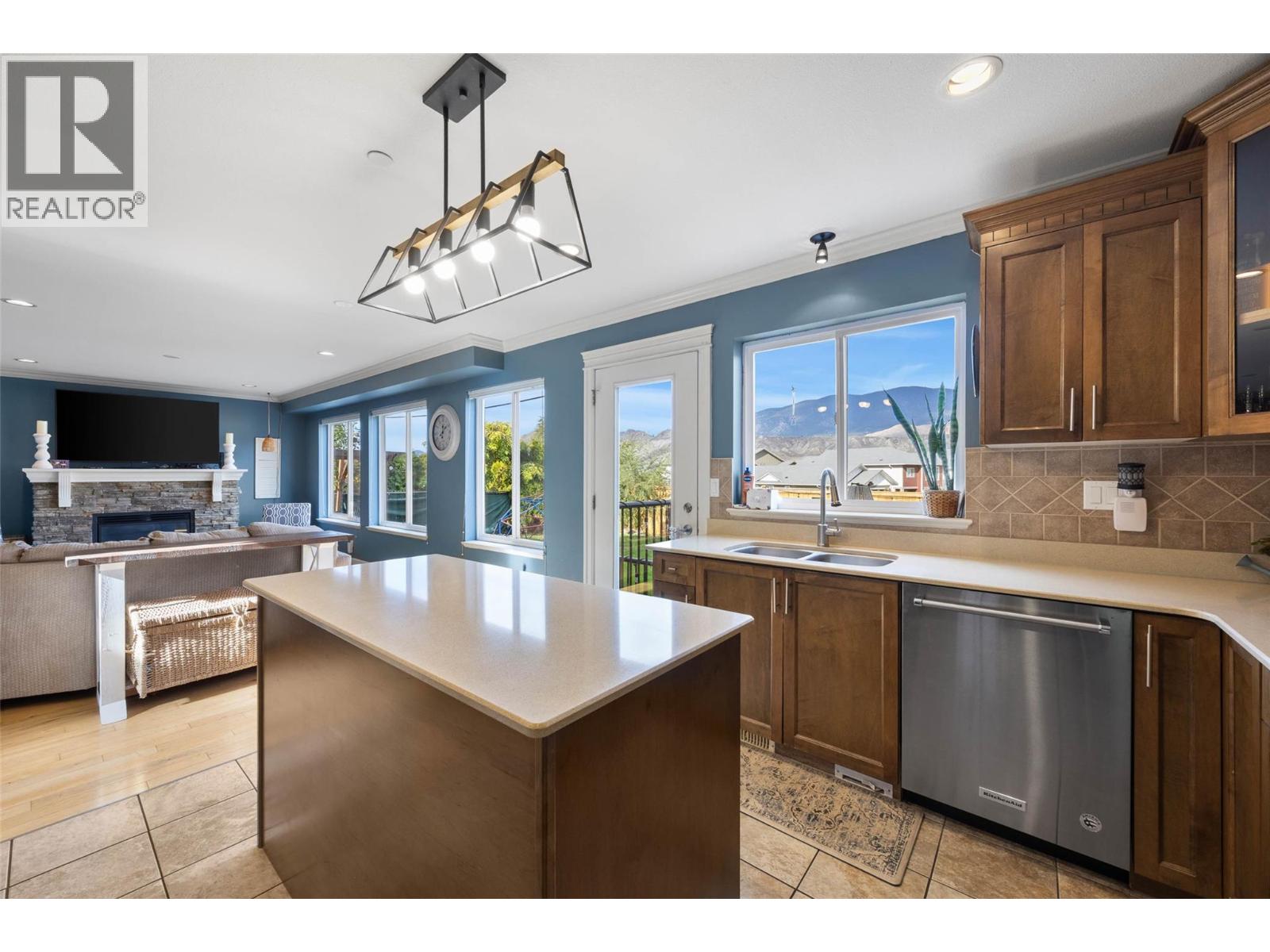 8910 Badger Drive, Kamloops, British Columbia  V2C 6V2 - Photo 10 - 10400978