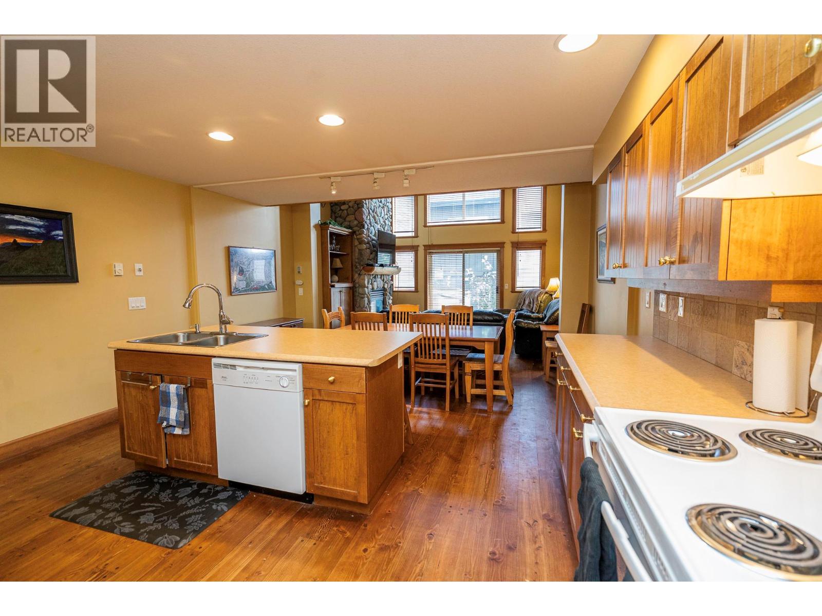 7640 Porcupine Road Unit# 27, Big White, British Columbia  V1P 1P3 - Photo 5 - 10400915