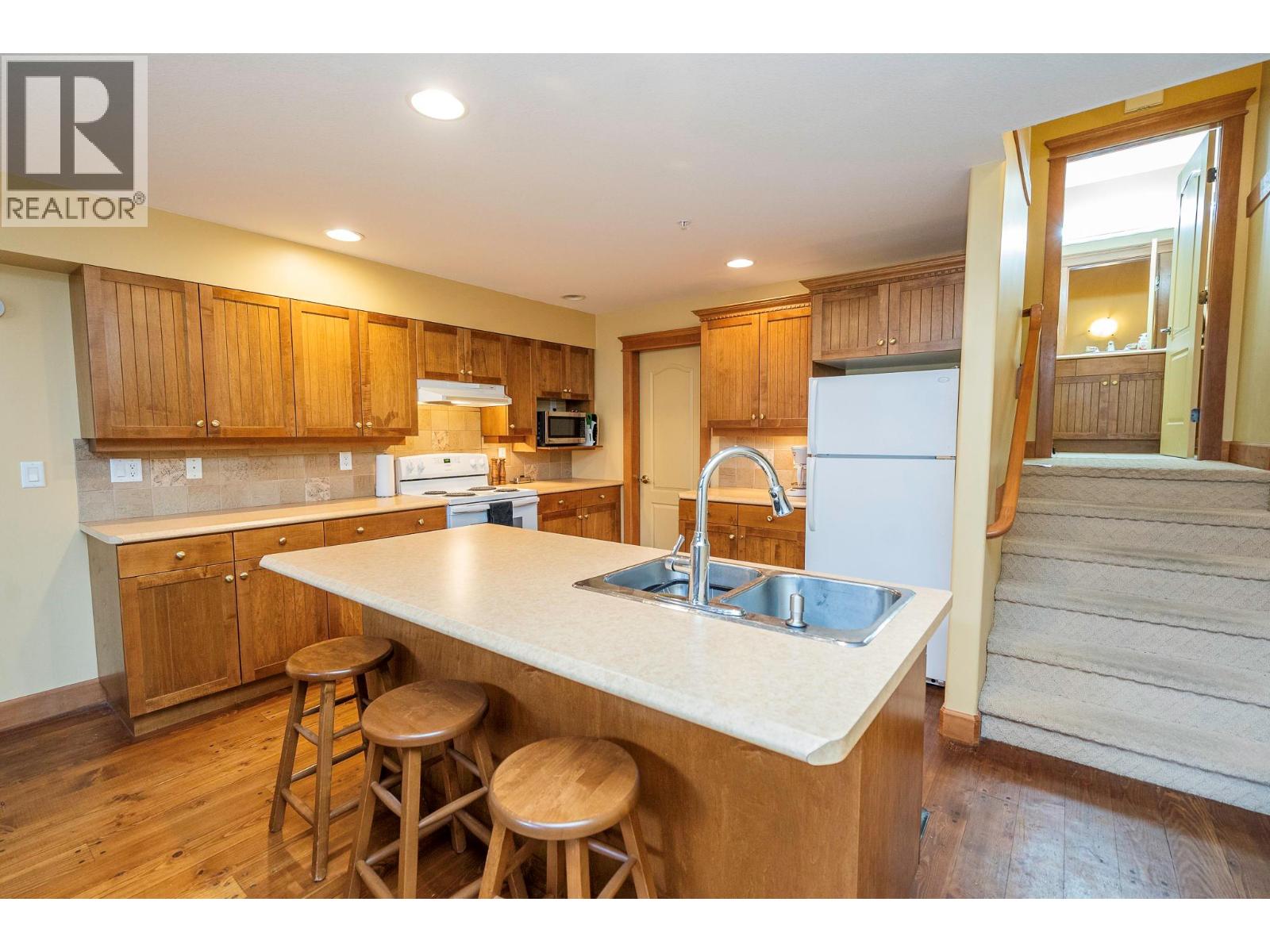 7640 Porcupine Road Unit# 27, Big White, British Columbia  V1P 1P3 - Photo 7 - 10400915