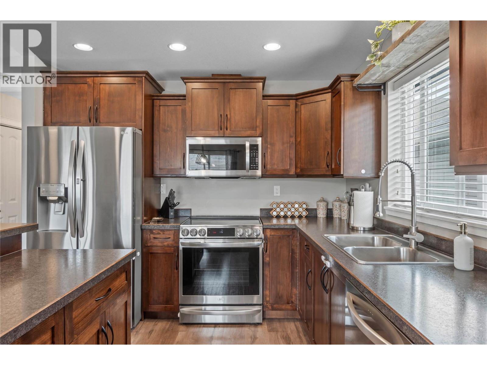 2592 Crestline Street Unit# 9, Kamloops, British Columbia  V2B 0E7 - Photo 7 - 10400748