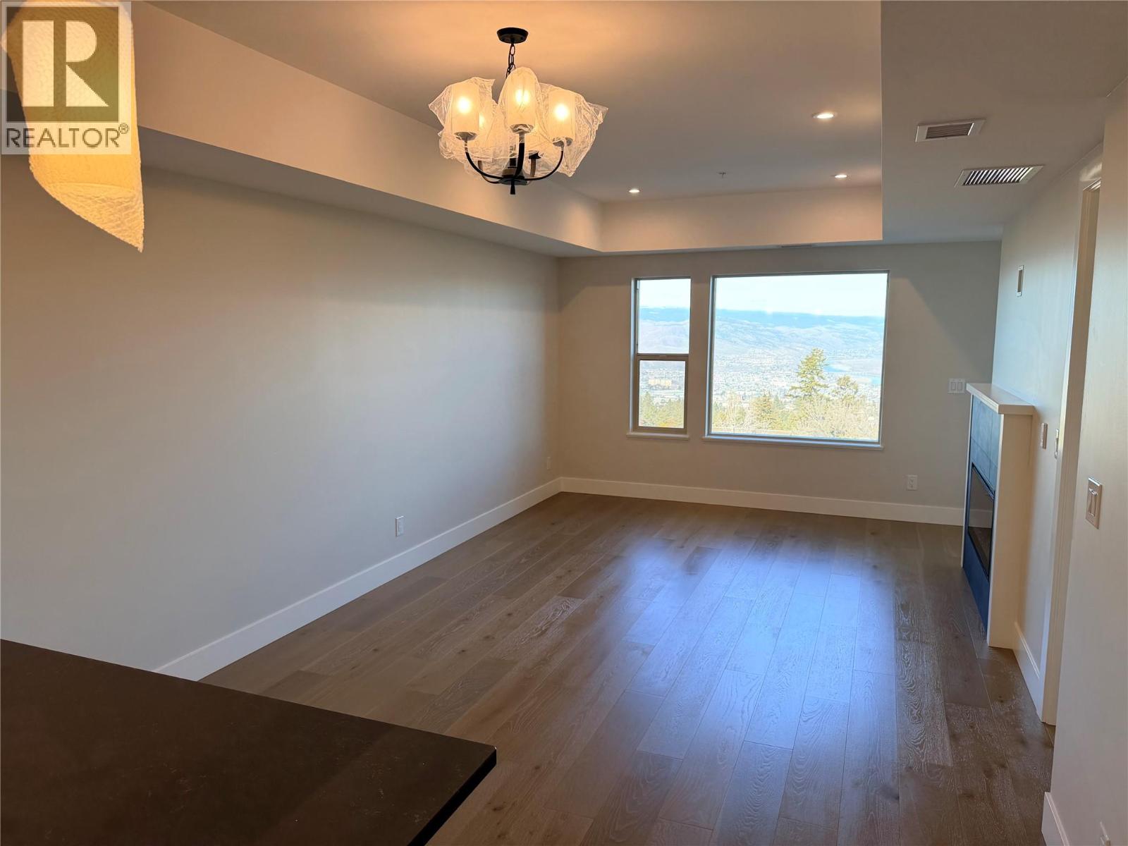2171 Van Horne Drive Unit# 208, Kamloops, British Columbia  V1S 0E2 - Photo 3 - 10400522
