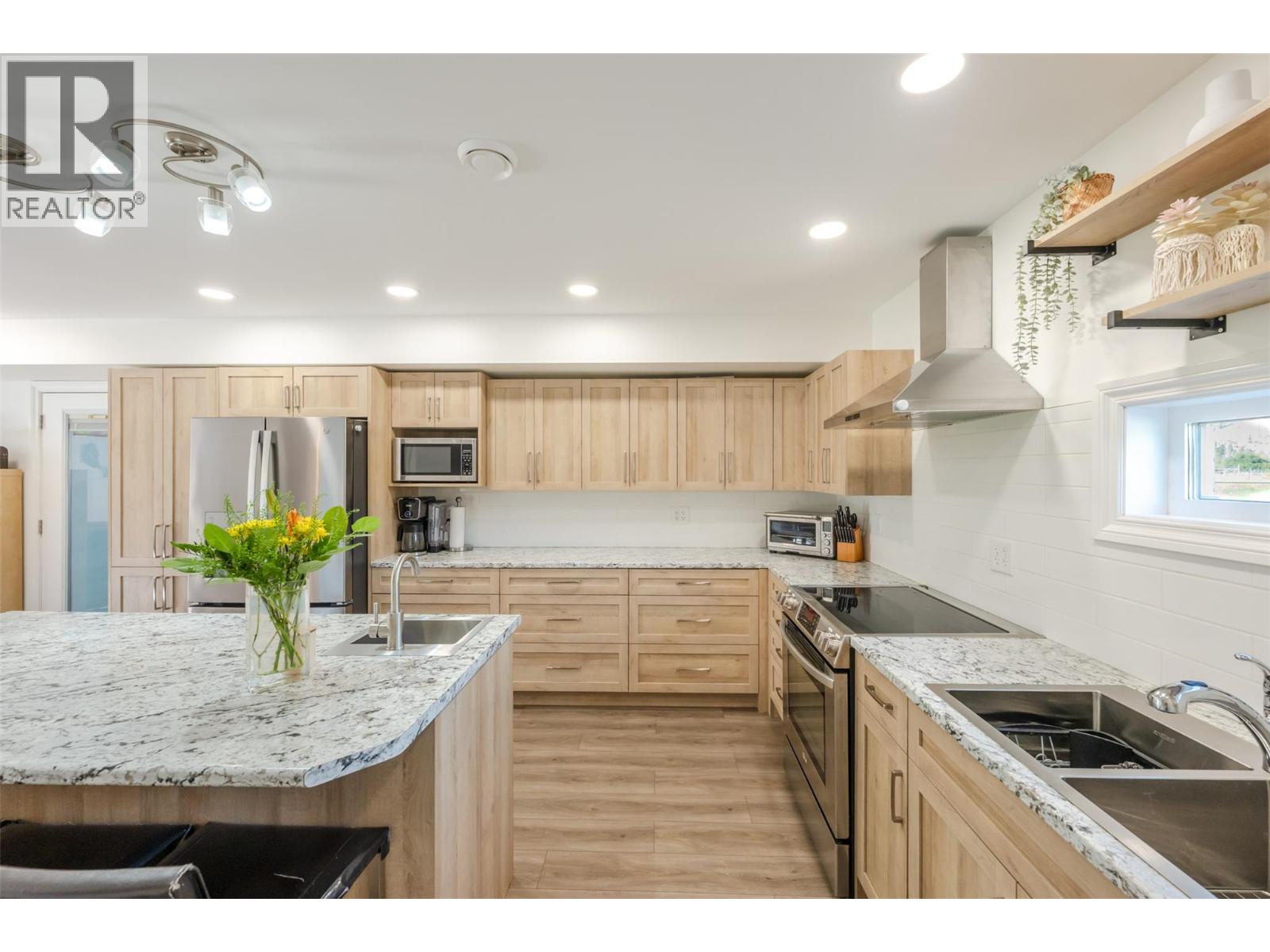 1969 Osprey Lane, Cawston, British Columbia  V0X 1C1 - Photo 18 - 10400832