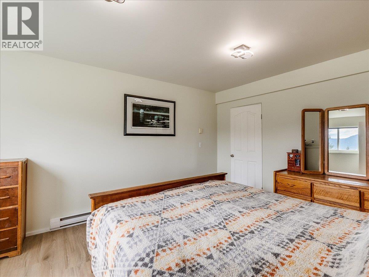 6810 & 6814 Brooks Road, Appledale, British Columbia  V0G 2J0 - Photo 38 - 10400518