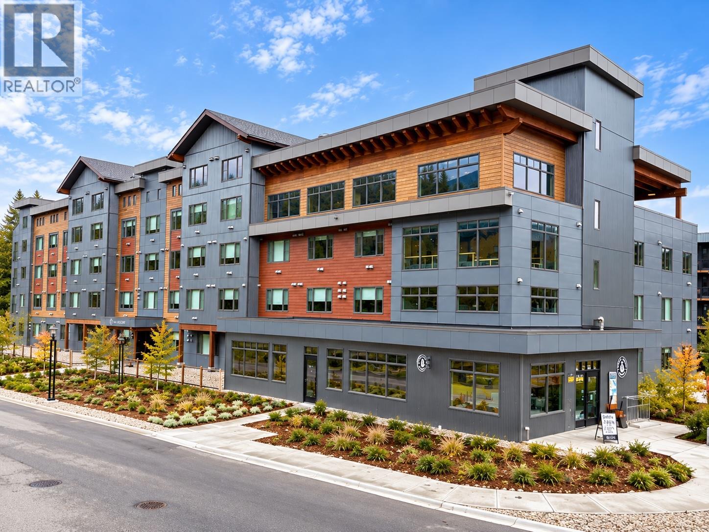 4280 Red Mountain Road Unit# 209, Rossland, British Columbia  V0G 1Y0 - Photo 1 - 10400807