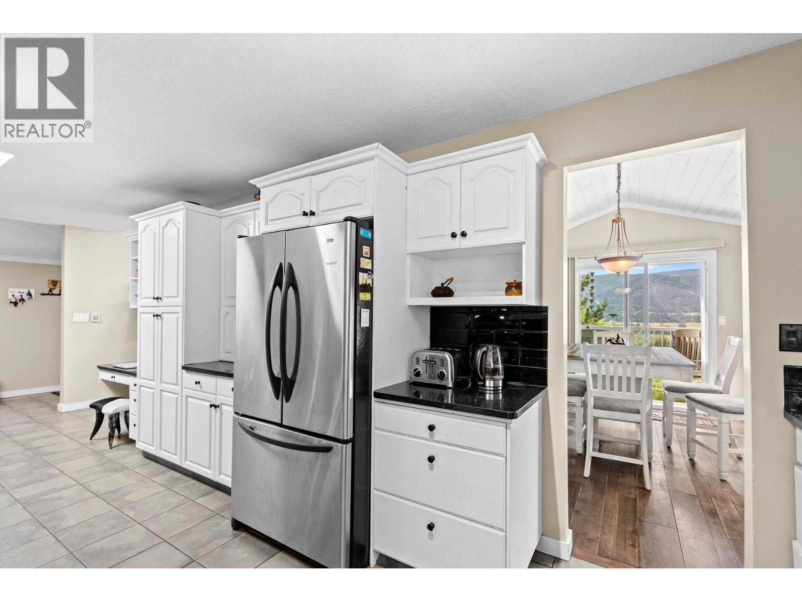 6651 Buchanan Road, Coldstream, British Columbia  V1B 3C6 - Photo 13 - 10400501
