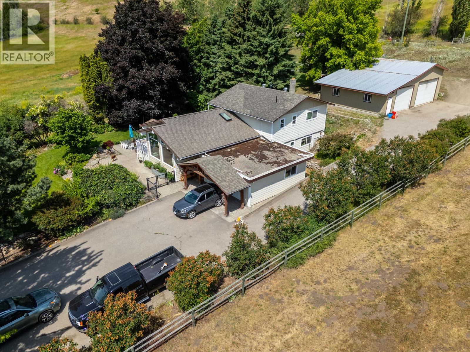 6651 Buchanan Road, Coldstream, British Columbia  V1B 3C6 - Photo 4 - 10400501