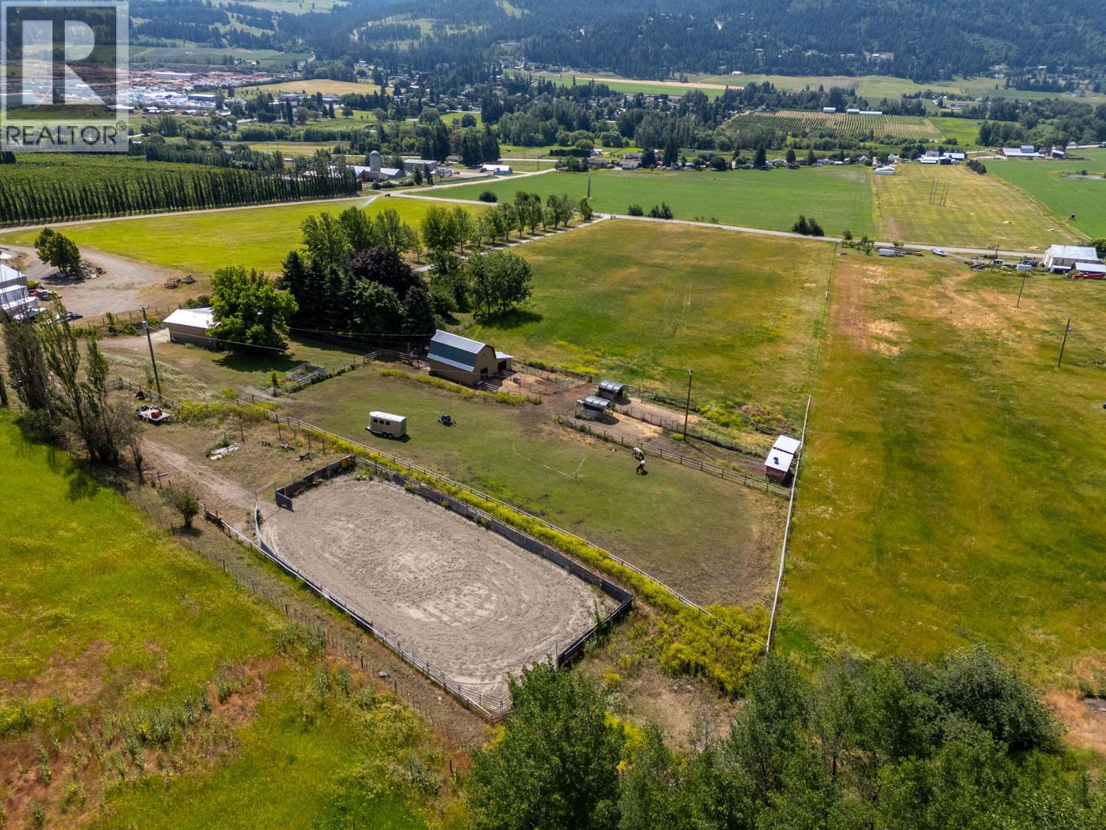 6651 Buchanan Road, Coldstream, British Columbia  V1B 3C6 - Photo 7 - 10400501
